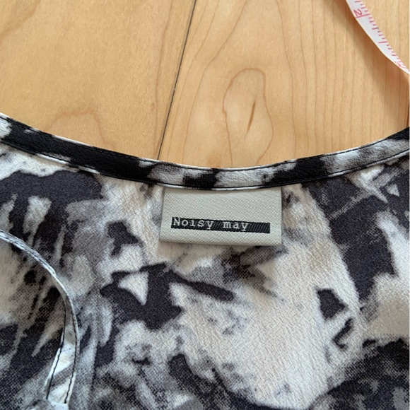 Black and white abstract print cami - Noisy May size XS - Picture 5 of 12